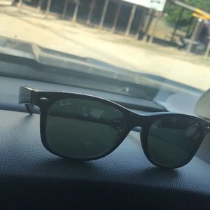 Ray ban new wayfarer